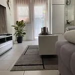 Zentrale In Ruhiger Lage In Apartment