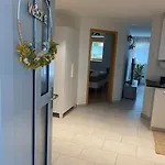 Zentrale In Ruhiger Lage In Apartment *
