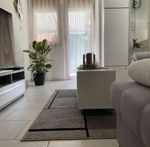 Zentrale In Ruhiger Lage In Appartement